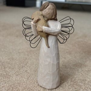 Like new Willow Tree Angel of Friendship figurine for sale!